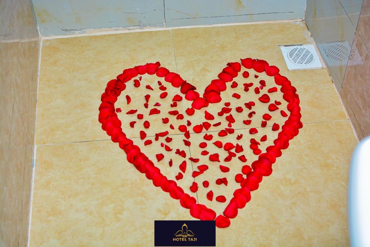 Hotel Taji نانيوكي المظهر الخارجي الصورة