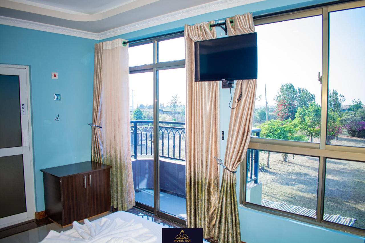 Hotel Taji نانيوكي المظهر الخارجي الصورة