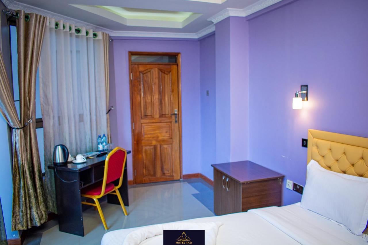 Hotel Taji نانيوكي المظهر الخارجي الصورة