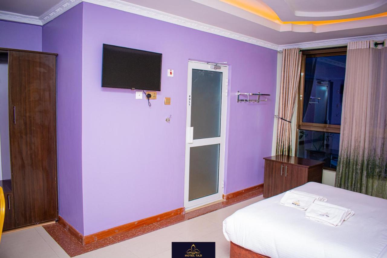 Hotel Taji نانيوكي المظهر الخارجي الصورة